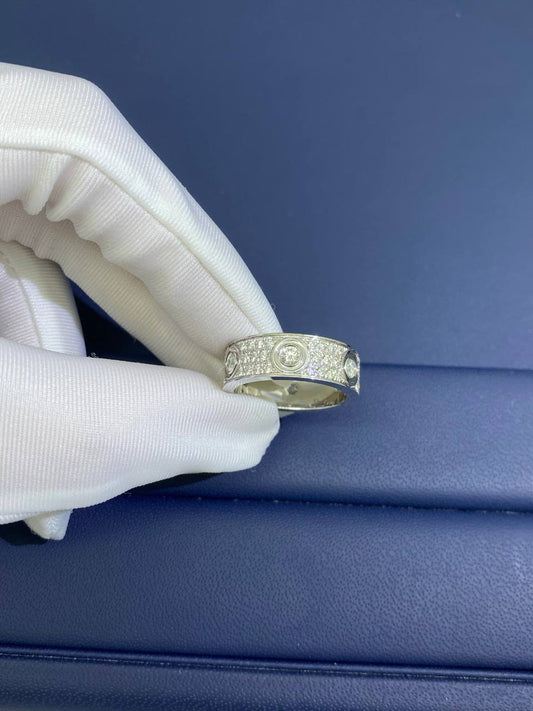 Love full pavé diamond ring classic model