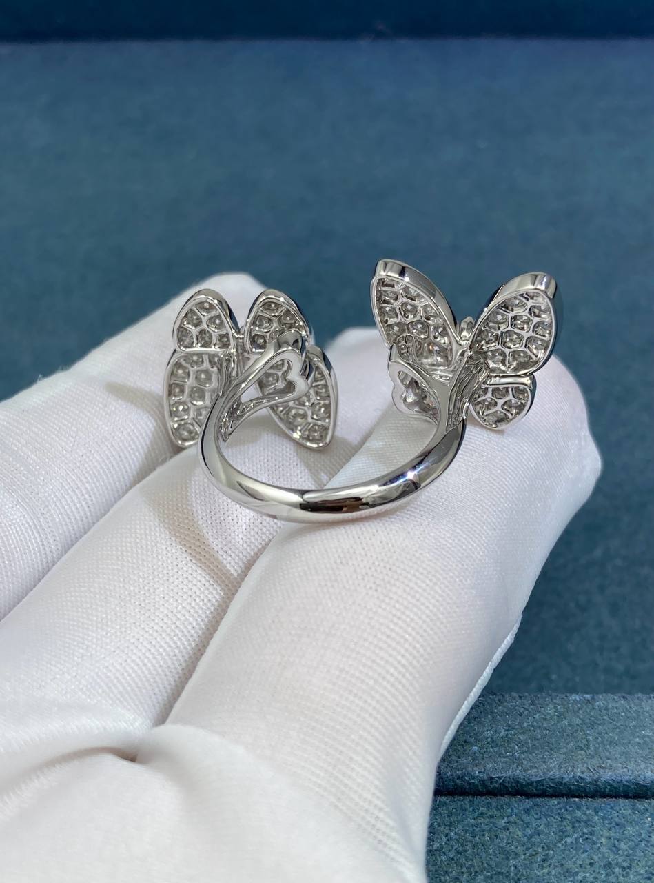 VC two Butterflies ring with full pavé diamonds