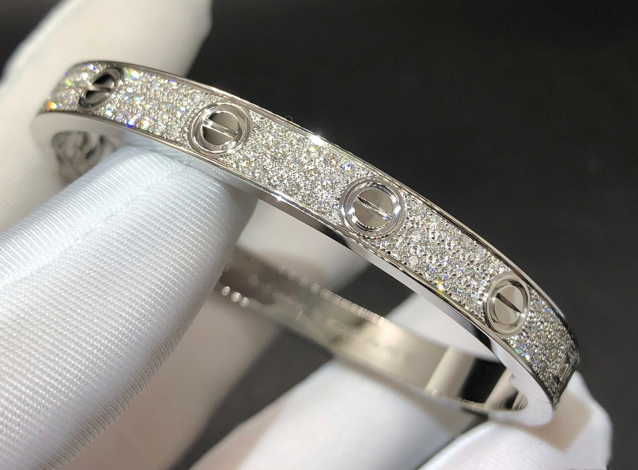 Love bracelet diamond-paved