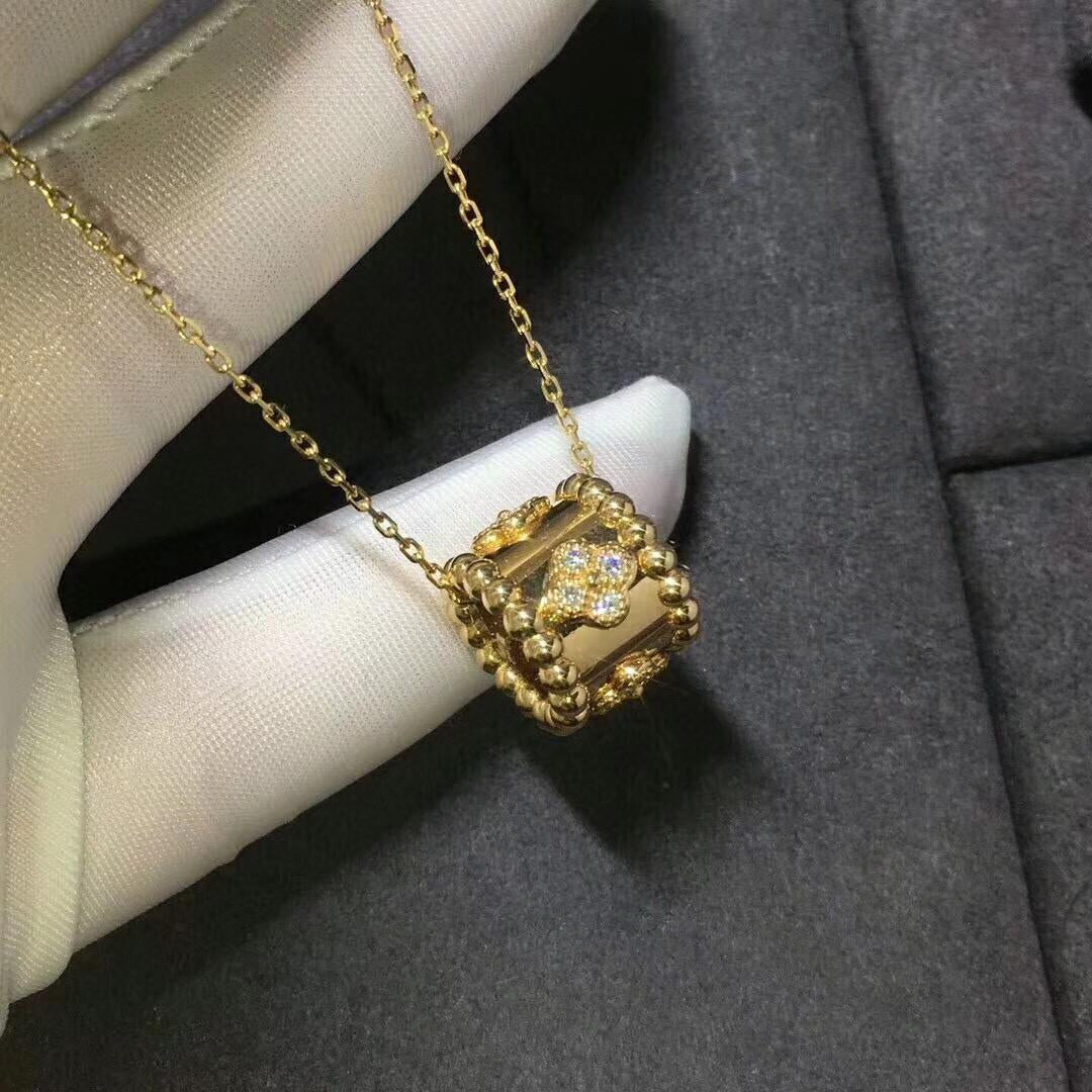 VC pendant with diamonds