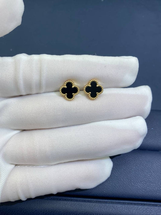 VC earrings mini