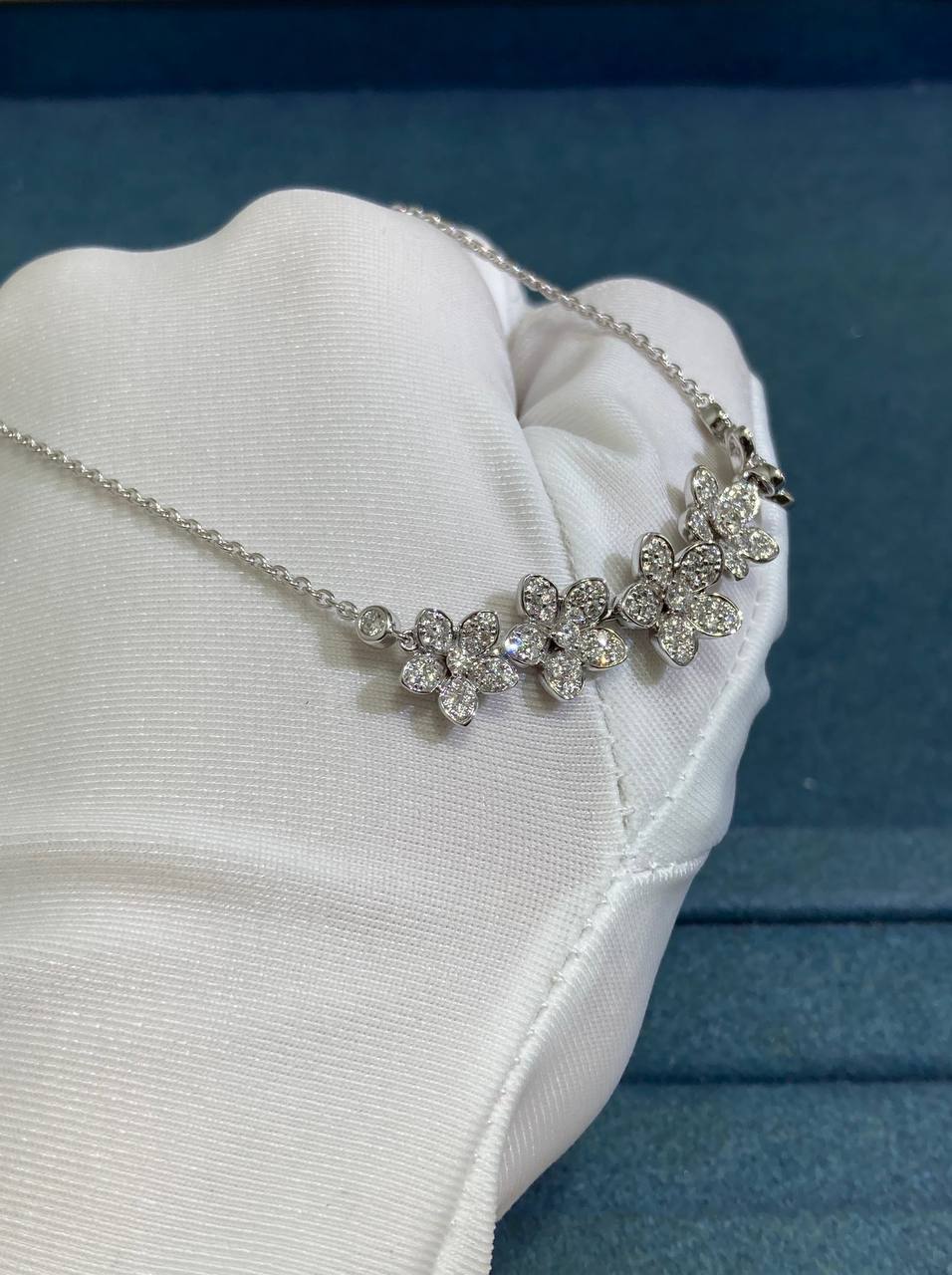 Grf full pavé diamond necklace