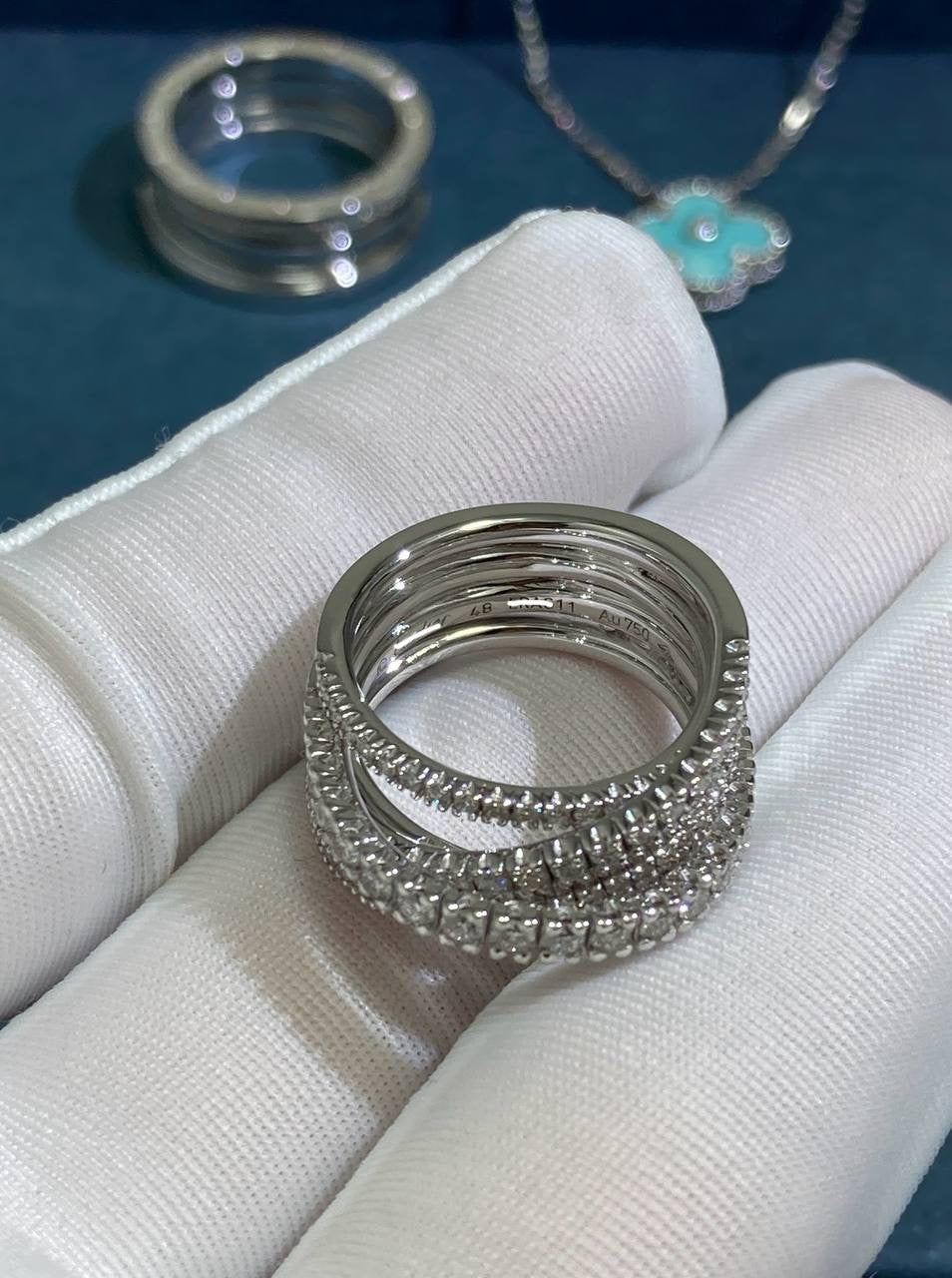 Etincelle full pavé diamond ring