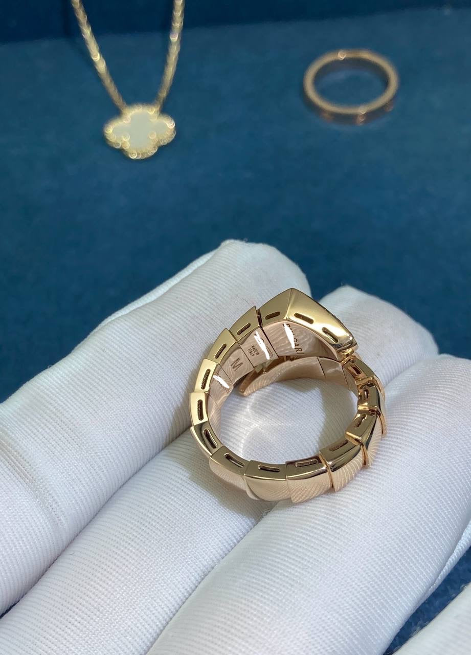 Serpent ring with diamonds model L