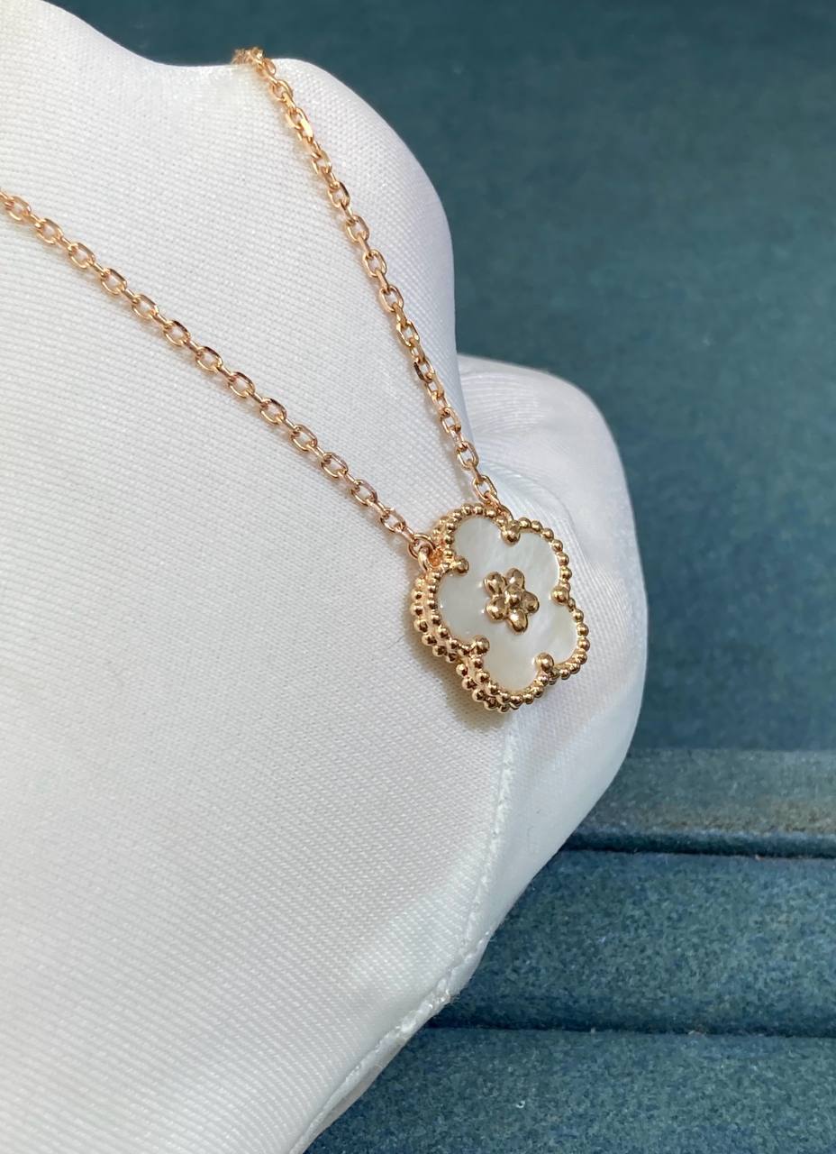 VC Blossom pendant