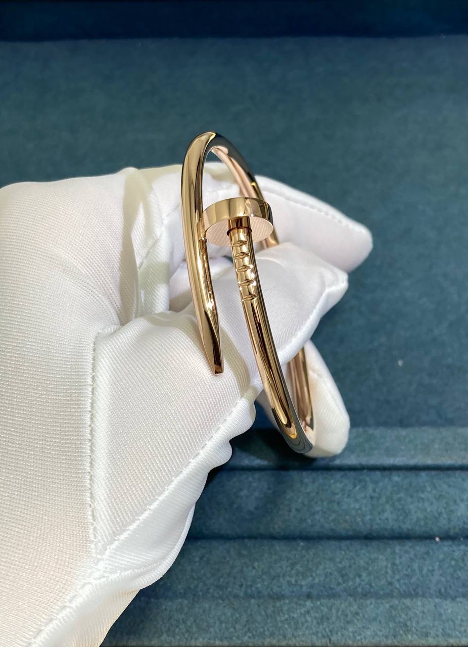 Nail Inspired bracelet model M