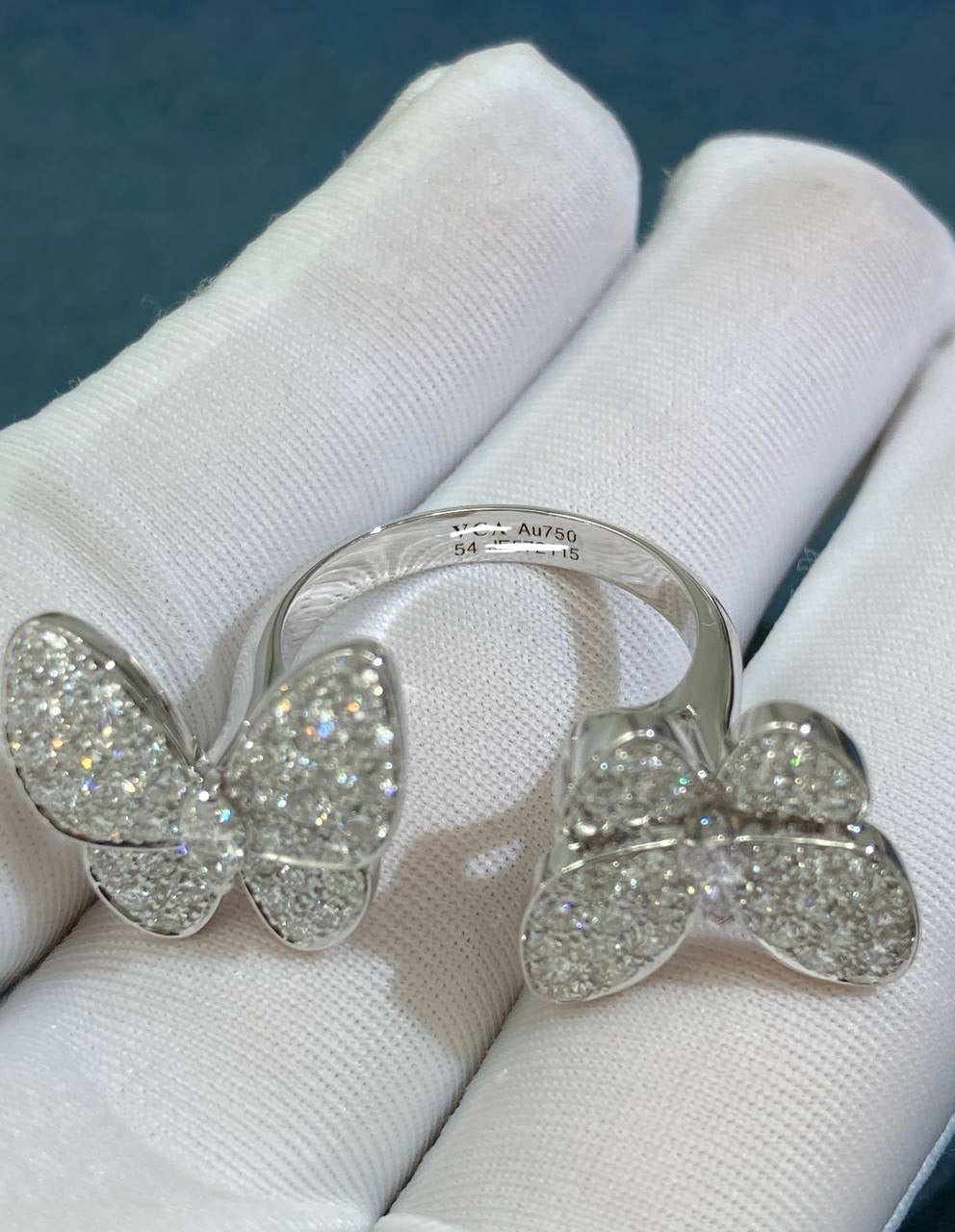 VC two Butterflies ring with full pavé diamonds
