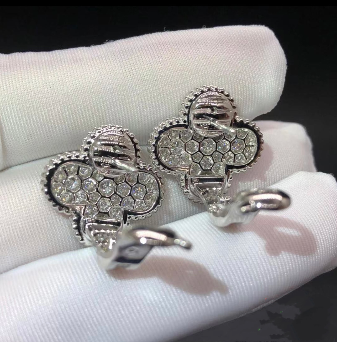 VC diamond earrings Large model
