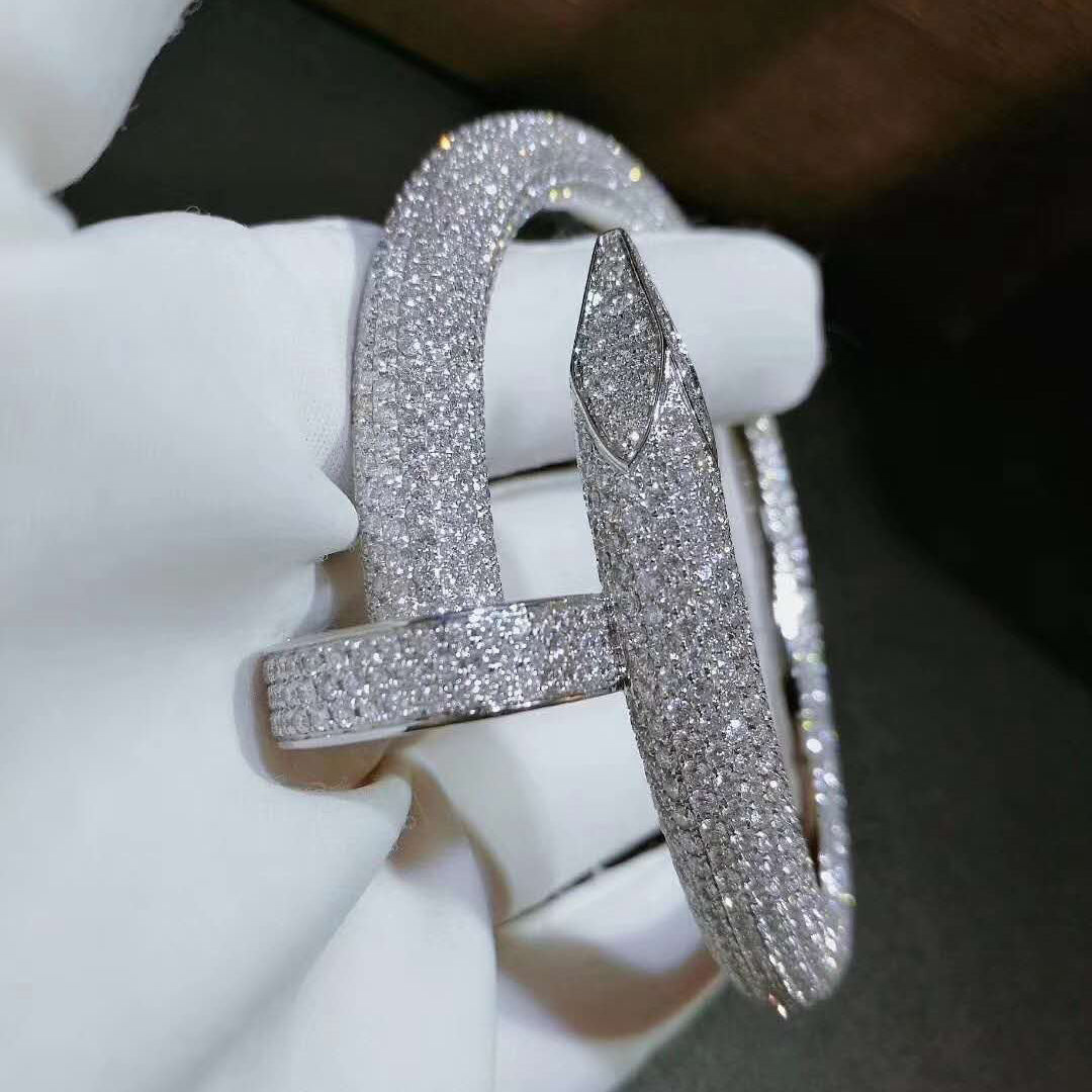 Juste Un Clou diamonds full pavé model L